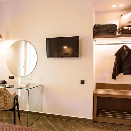 דירה Living In Luxury נאפפליו