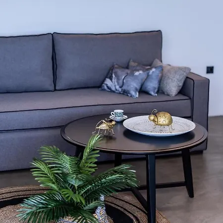 Living In Luxury Daire