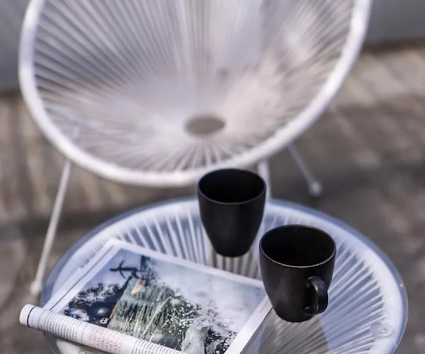 شقة Living In Luxury نافبليو